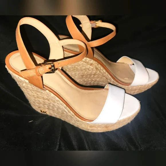 Michael Kors Solid White Pebbled Leather Jute Espadrille Wedges - Picture 3 of 3
